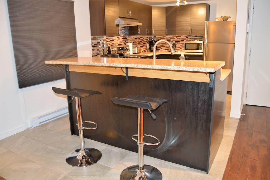 Bnbera - The Rock Apartment *